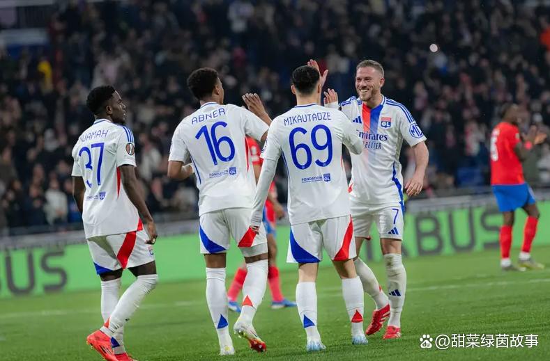 关于里昂队在法甲比赛中迎来三连胜的信息 关于里昂队在法甲比赛中迎来三连胜的信息