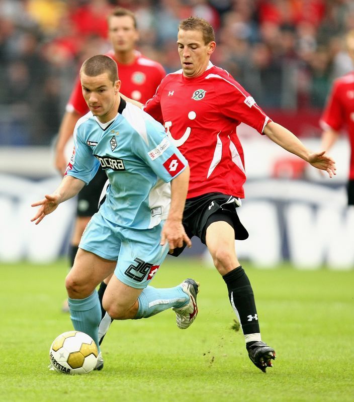 开云APP-汉诺威96前锋伤愈归队，助球队迎来反弹的简单介绍