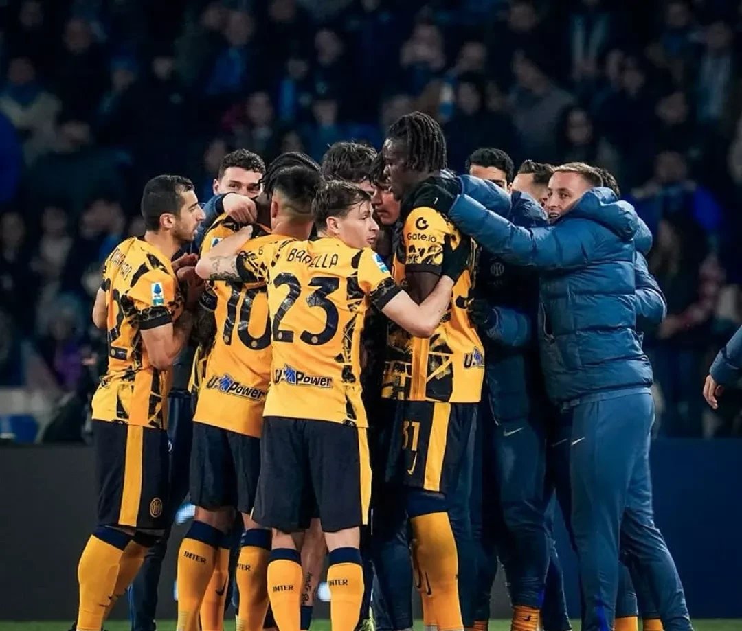 那不勒斯客场惨败，欧冠形势不妙