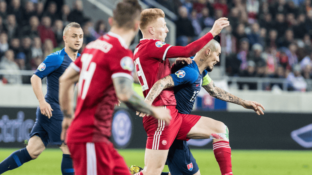 欧洲杯赛事中多个争夺小组头名的火爆战役的简单介绍