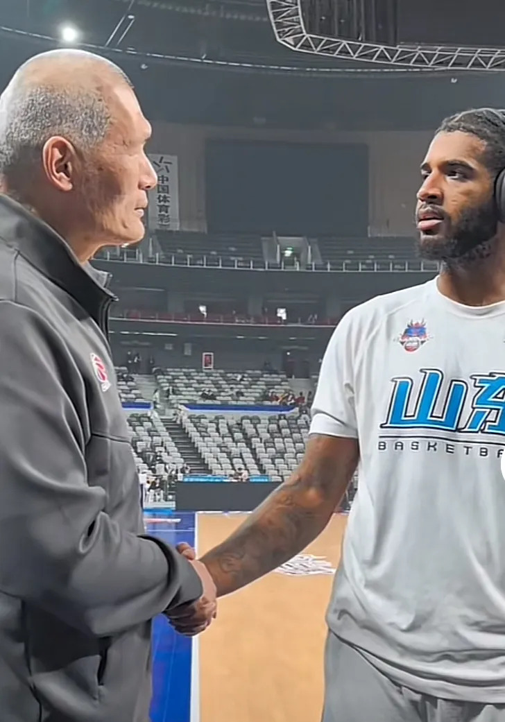 山东两大外援缺阵，遭遇不敌吉林