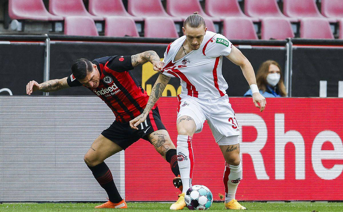 切尔西双杀阿贾克斯，展现强大实力