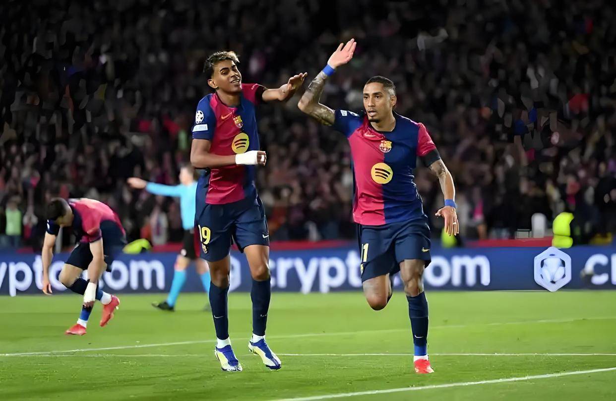 沙尔克主场告捷，轻松晋级欧冠半决赛