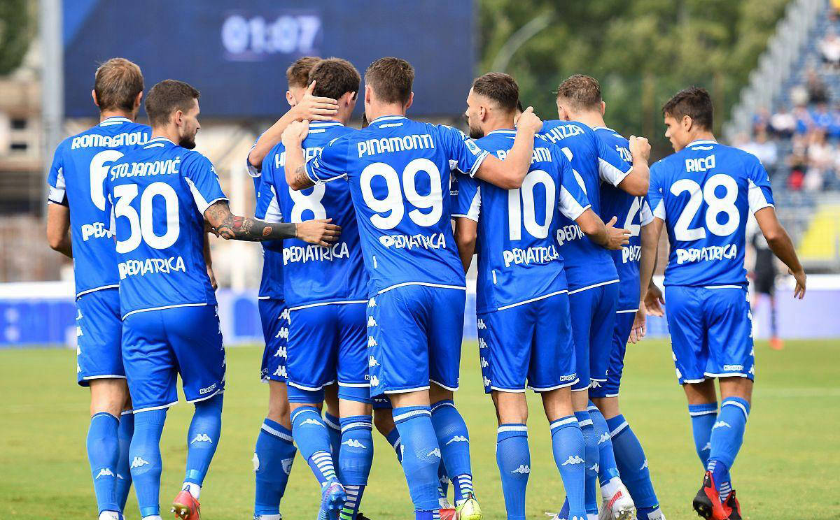 包含伯明翰客场战胜西汉姆联，结束连败的词条