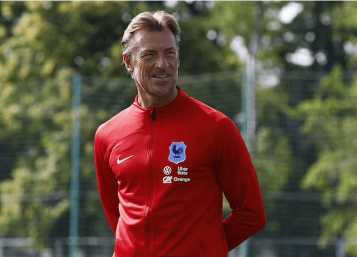 关于法兰克福球员豪取比的压倒性胜利，士气高昂的信息