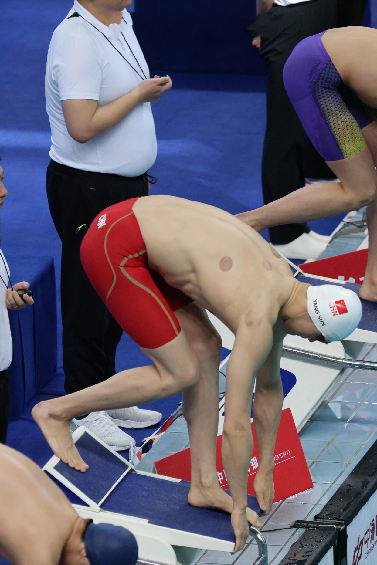 马拉松明星孙杨将转会