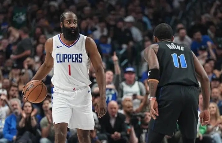 开云体育官网-火箭惨败湖人，哈登遭受批评