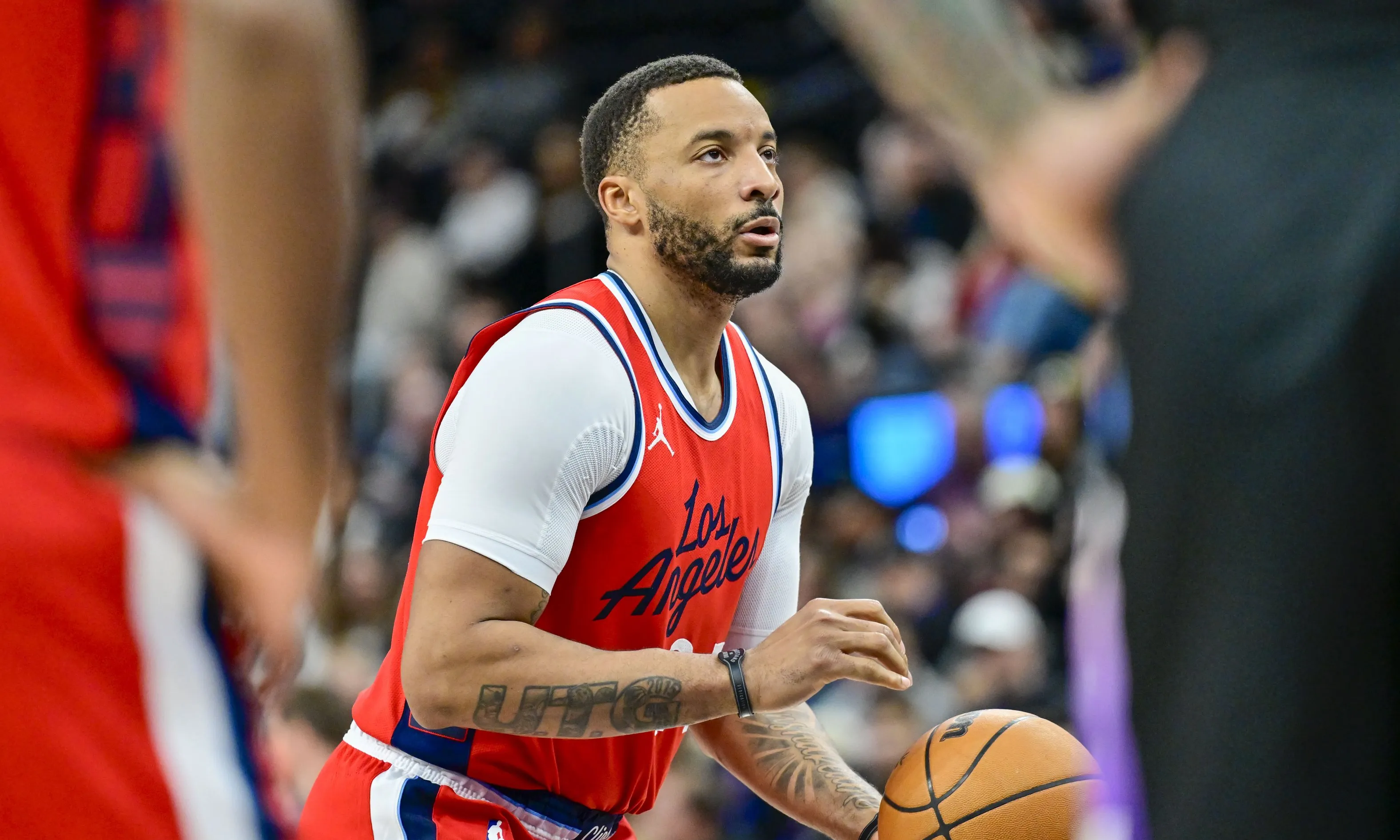 开云体育app-包含路威三分球失准，快船遭遇连败困扰的词条