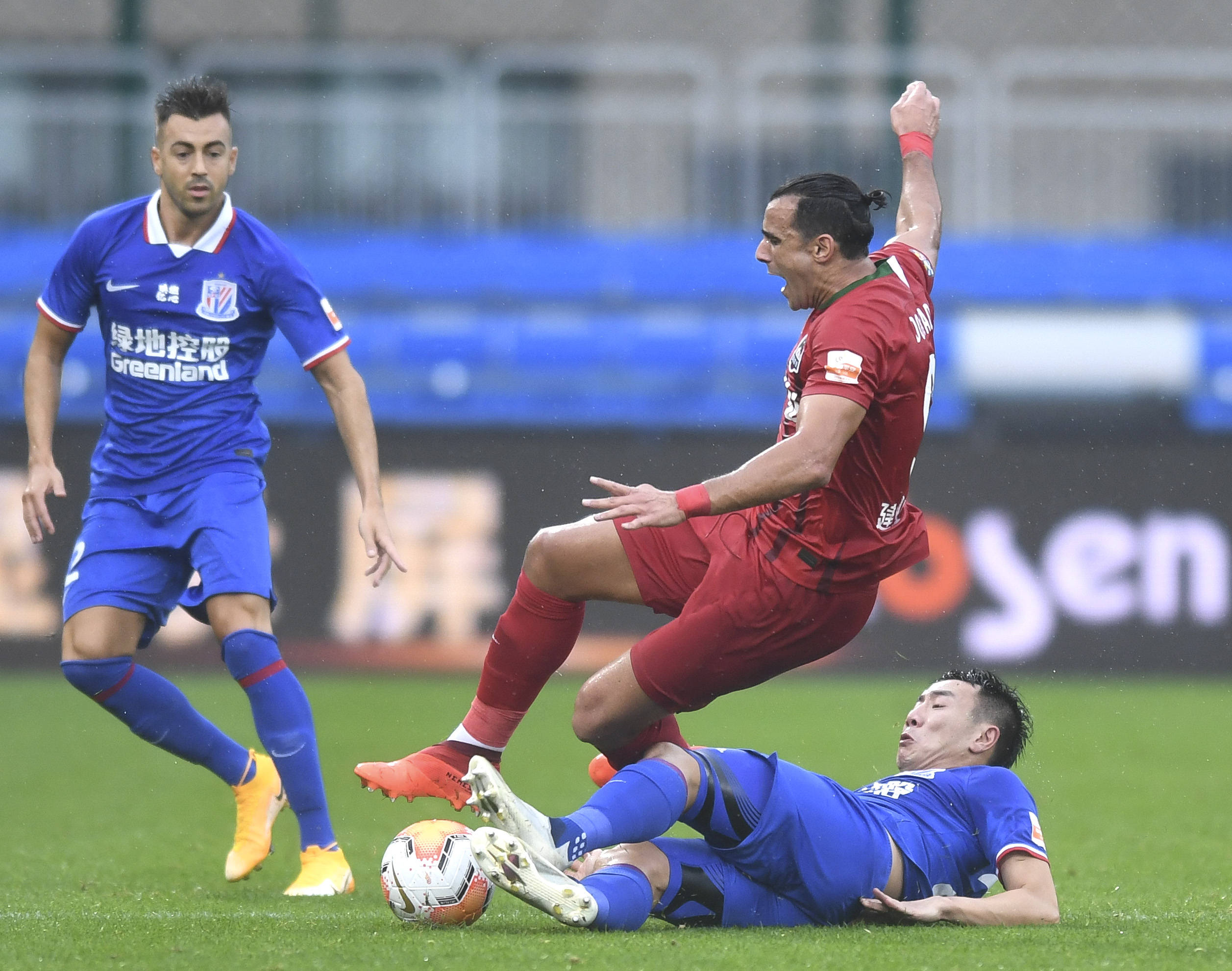 开云体育中国-大连一方对阵河南建业，期待全取三分的简单介绍