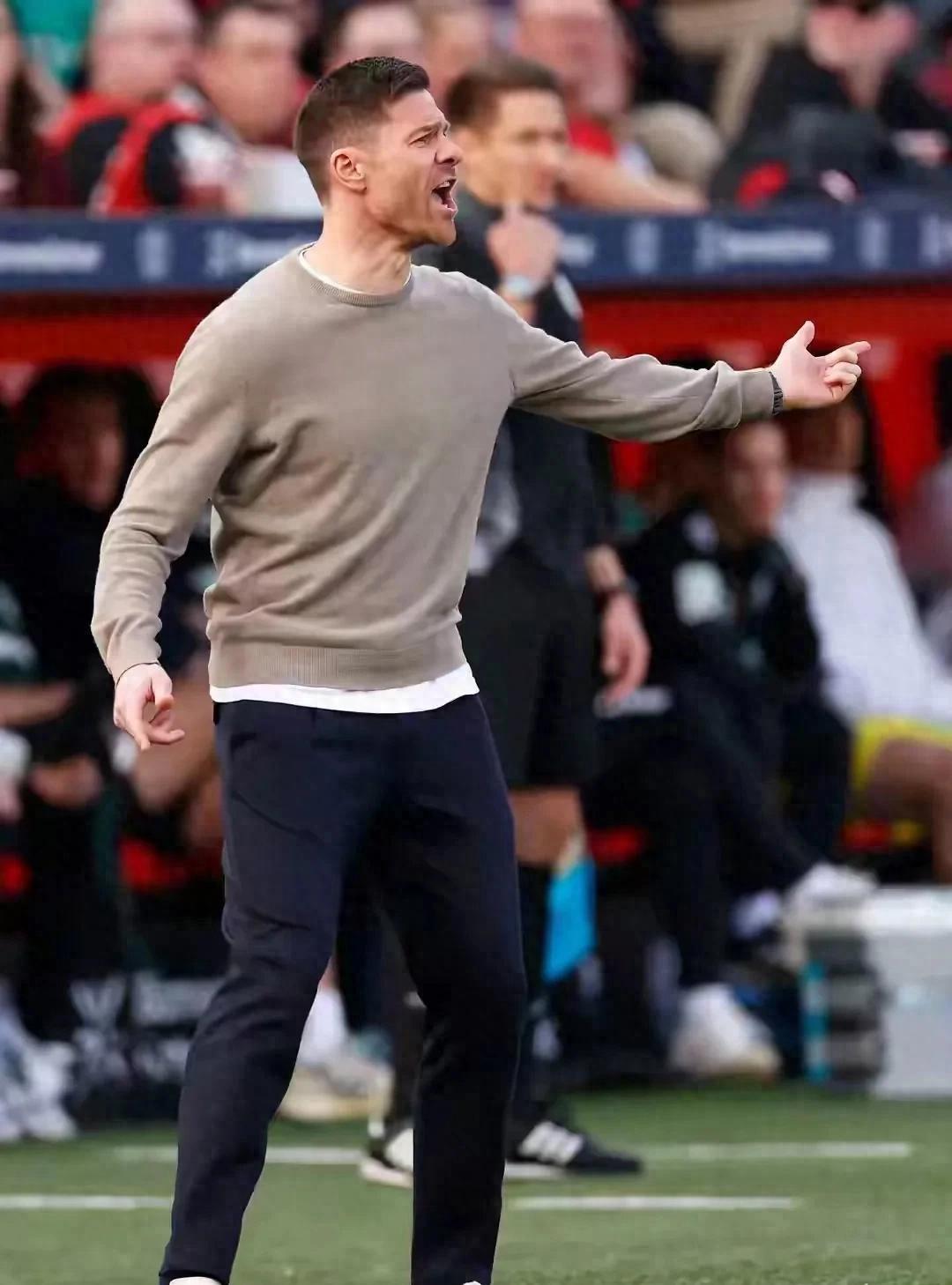 开云体育下载-勒沃库森完胜韩国，穆勒完成帽子戏法的简单介绍